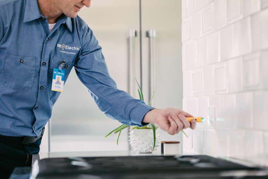 Electrical Outlet Replacement in Holly Springs, NC